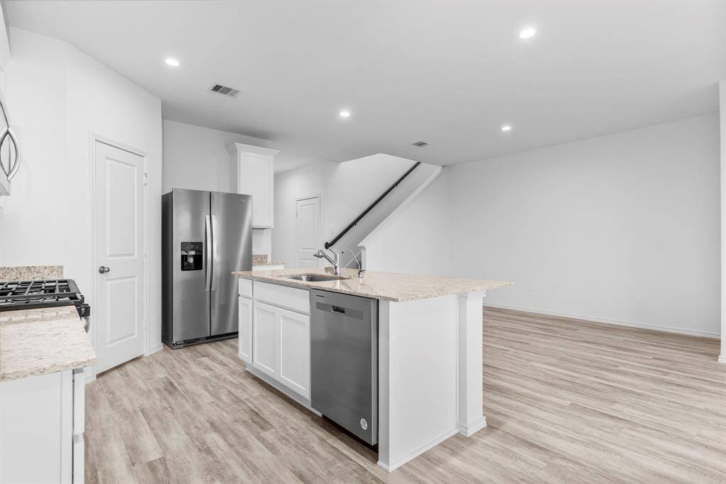 *Images and 3D tour are for illustration only and options may vary from home as built.