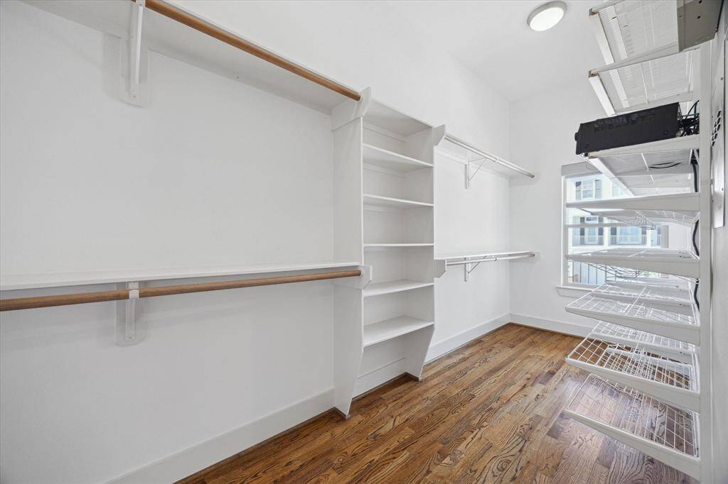 Primary Walk-in Closet w/Built-ins.