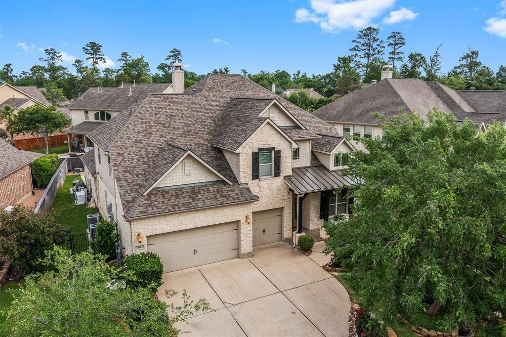 95 S Arrow Canyon Circle offers timeless charm and modern convenience. From the intricate stone work, contrasting shutters, and gorgeous landscaping, every detail adds to its impressive curb appeal. Inside, you'll find arched entryways, crown molding, art niches, and plenty of upgrades that make this home truly special. 3+ car garage with tons of storage. Home has a generator and tankless water heater.