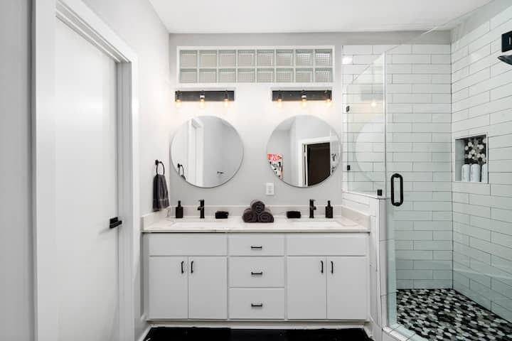 Primary Bathroom 3