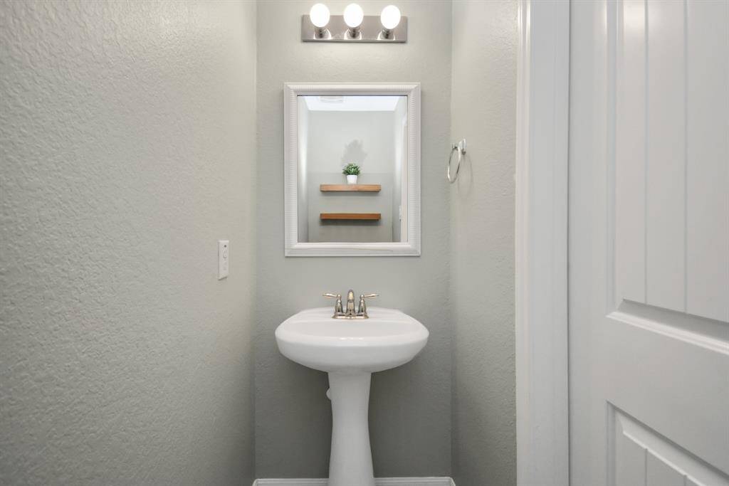 Half Bathroom 1st floor