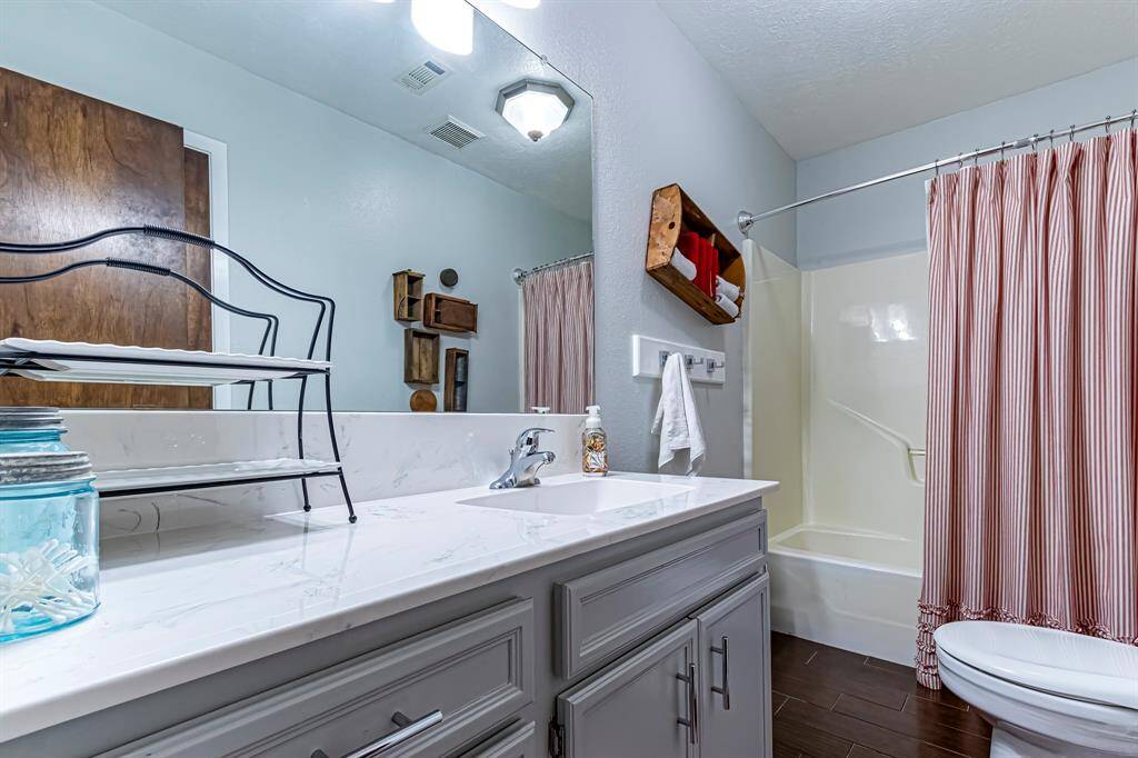 Hall bath