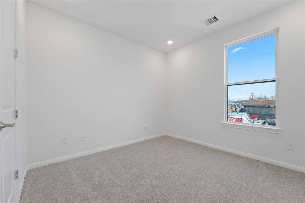 Second bedroom