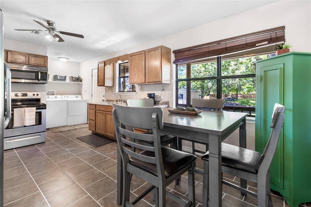Dining / Kitchen Combo