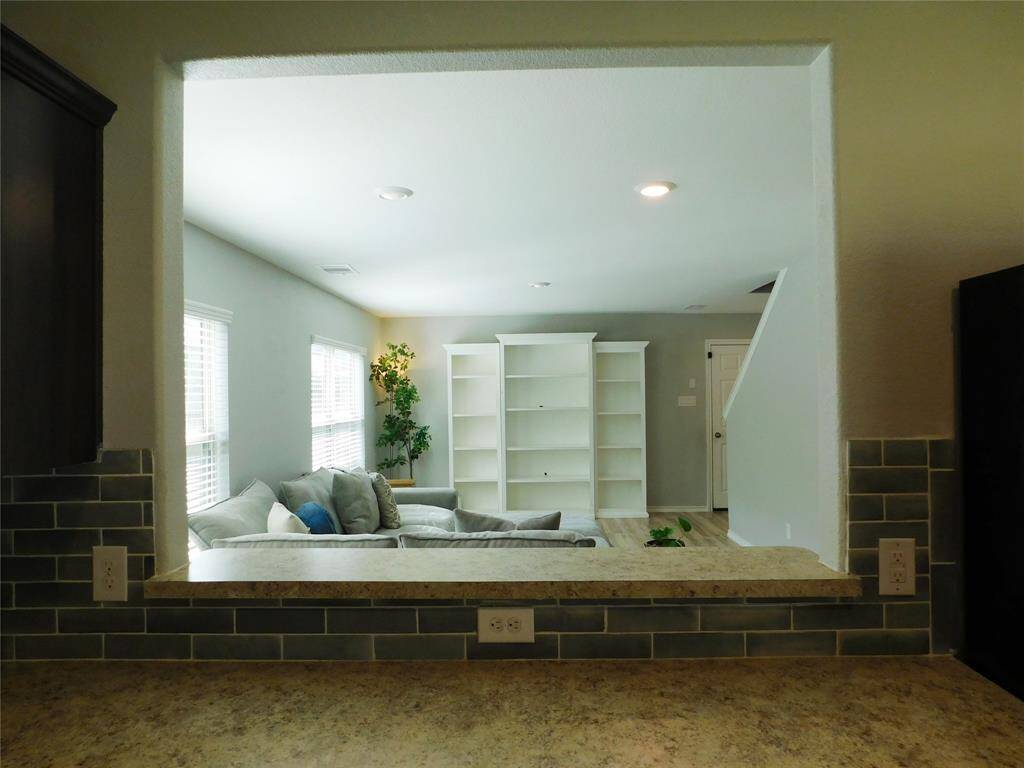 Pass-thru from kitchen to the family room