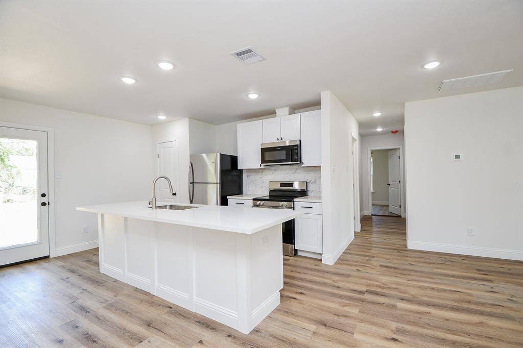 Luxury Vinyl Plank Floors