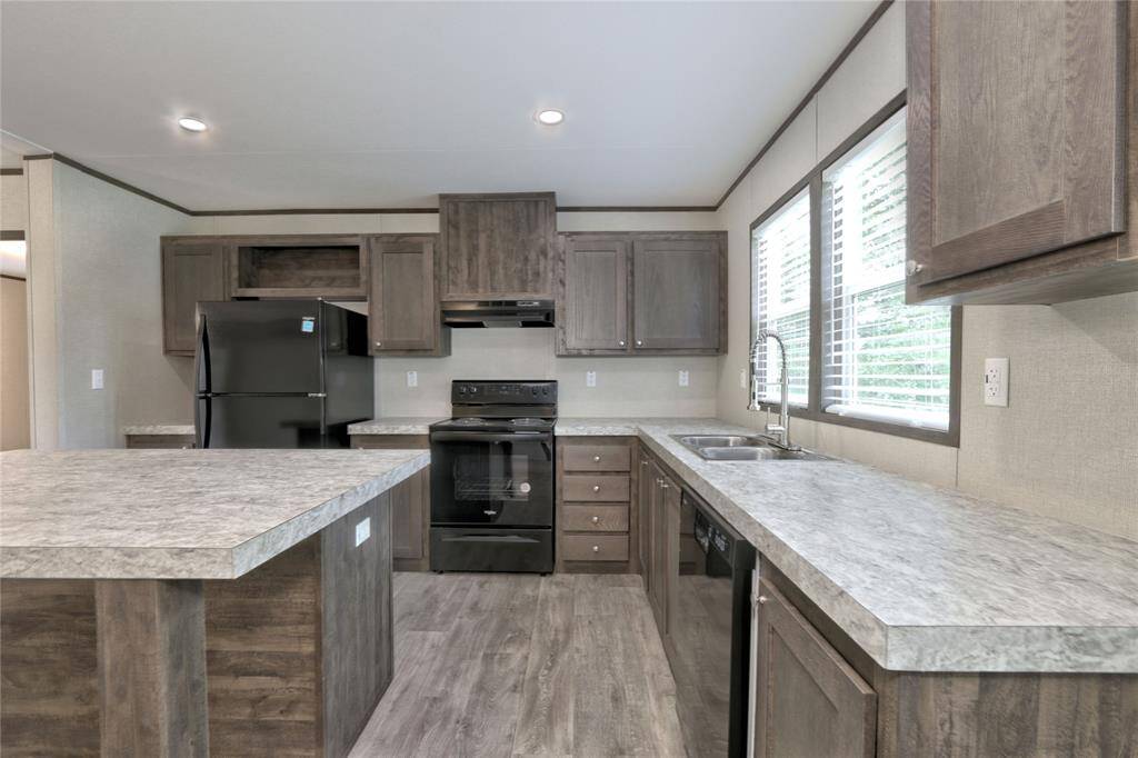 Beautiful Open Floor Plan Kitchen