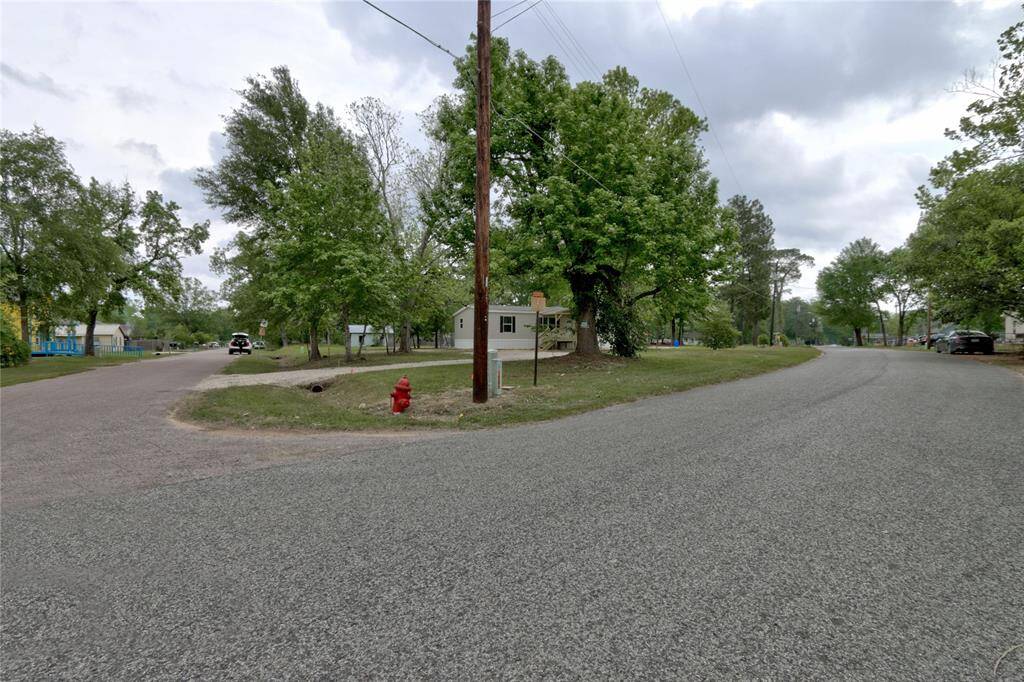 Corner lot
