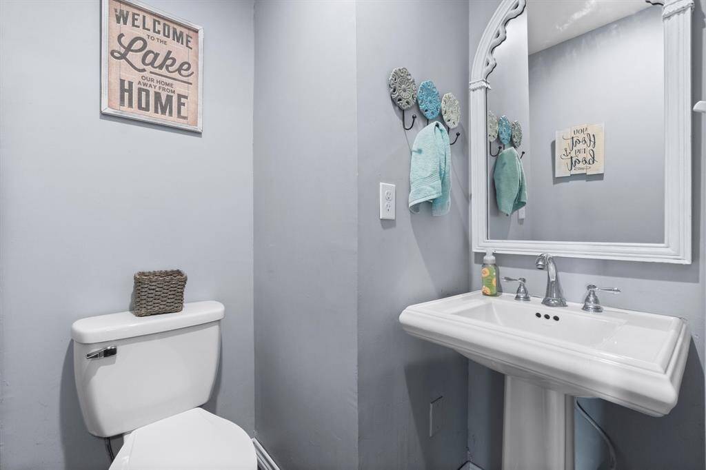 1/2 bath