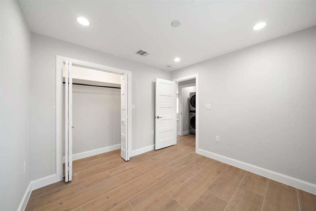 This bedroom on the west side of the house is approx 10x10 ft with a good sized closet.