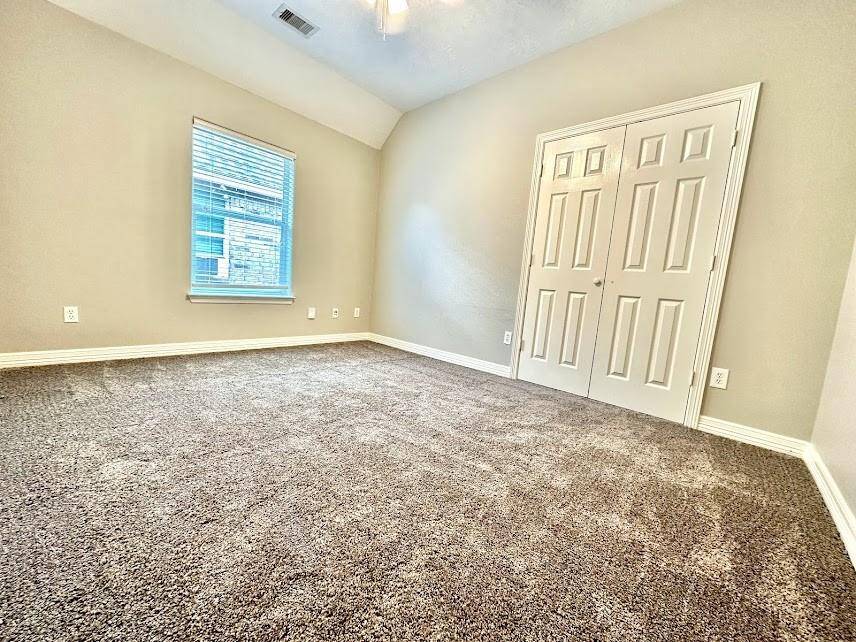 Washer/ Dryer Included