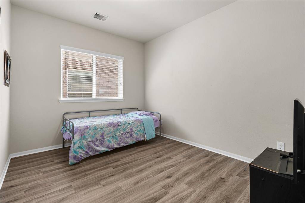 Secondary room 1