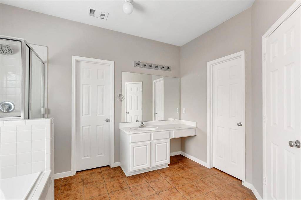 Primary bath