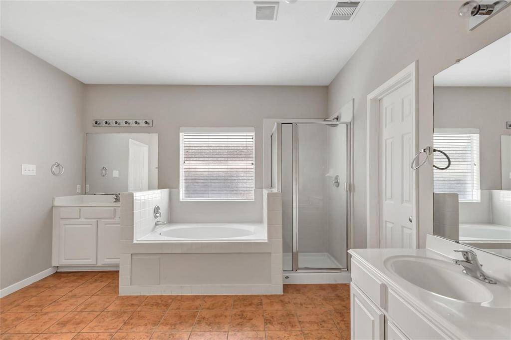 Primary bath