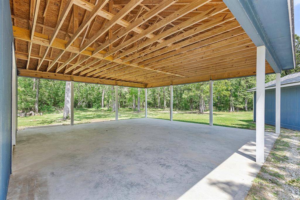 Need a space for hosting big gatherings? This spot area has you covered—literally!