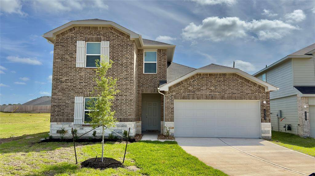 Gorgeous Curb Appeal!
