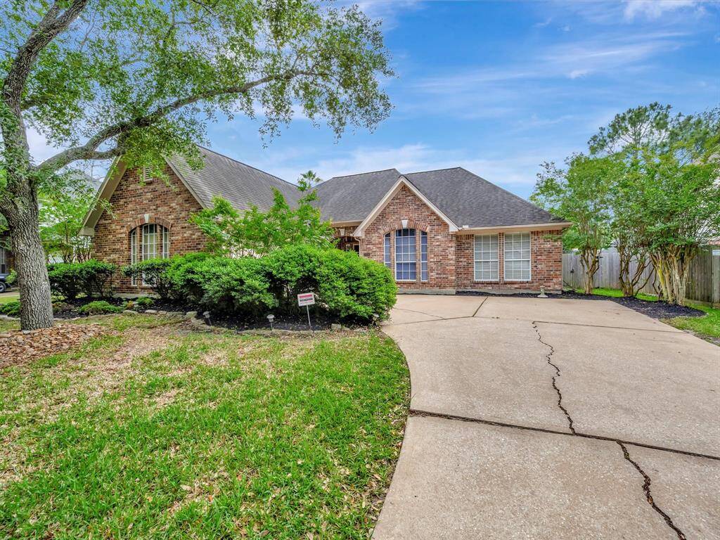 Welcome to this charming one-story home in a great neighborhood, offering comfort, convenience, and a friendly community vib
