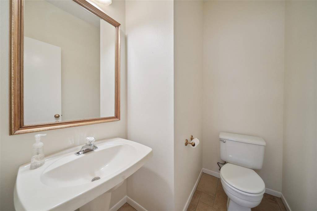 Powder room