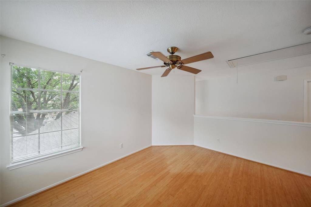 Upstairs Flex Space/Loft Area
