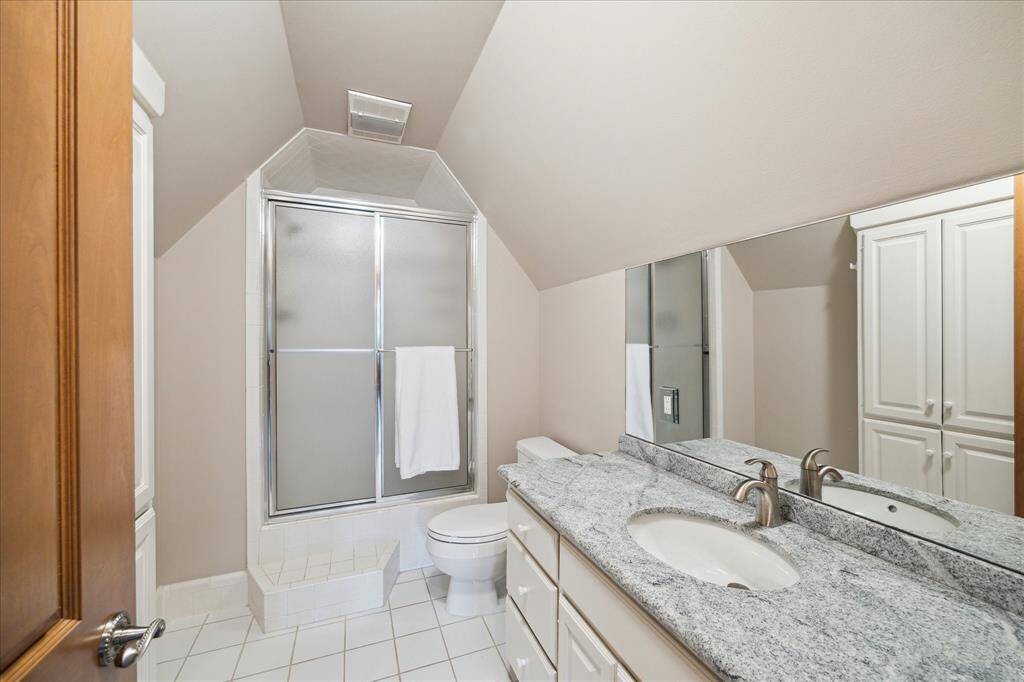 The upstairs bedroom retreat offers it all, an ideal place for guest or Nanny.