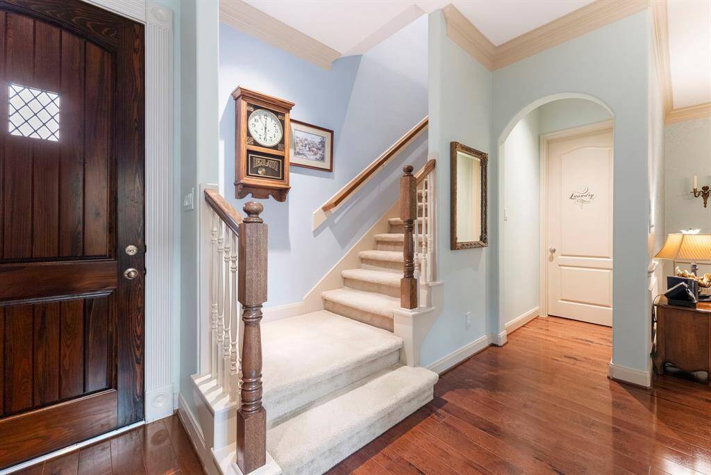 Let's go upstairs!