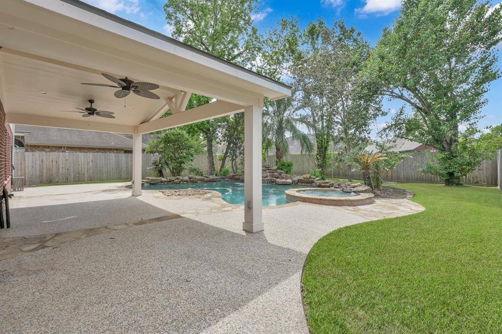 COVERED PORCH AND LAWN