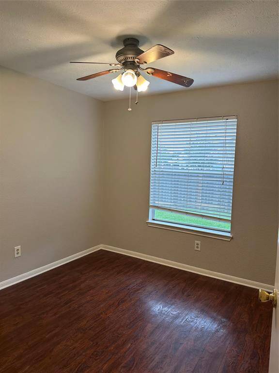 2nd.Bedroom - Down