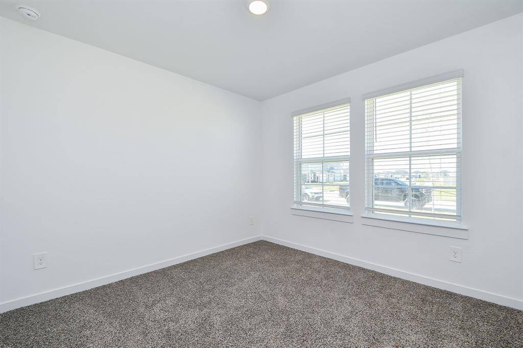 Ssecond bedroom
