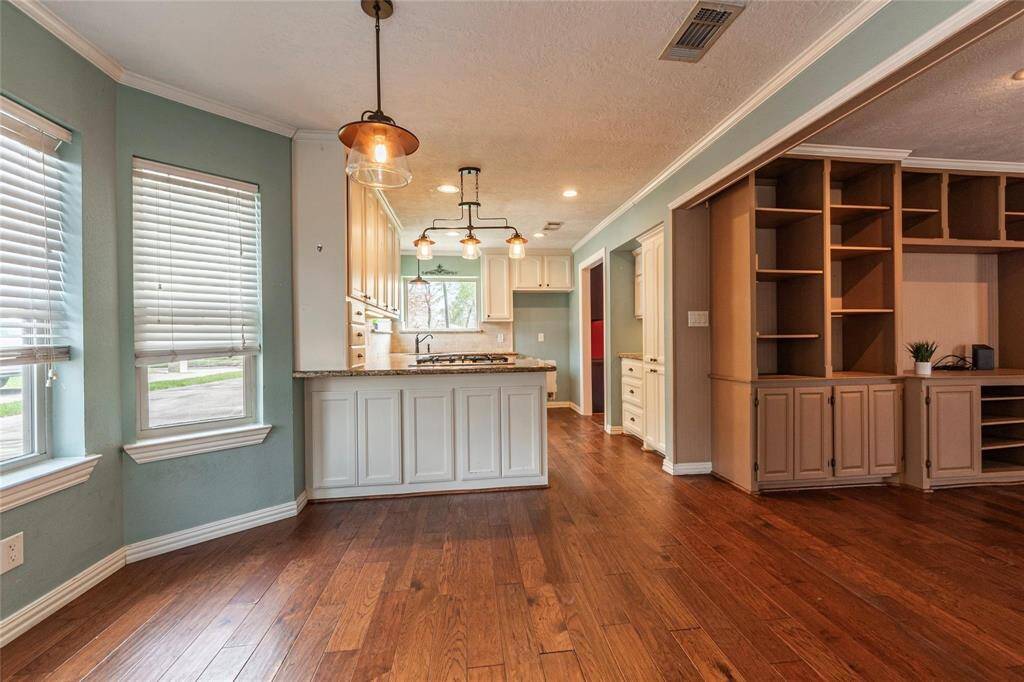 Entertaining is easy with this open layout