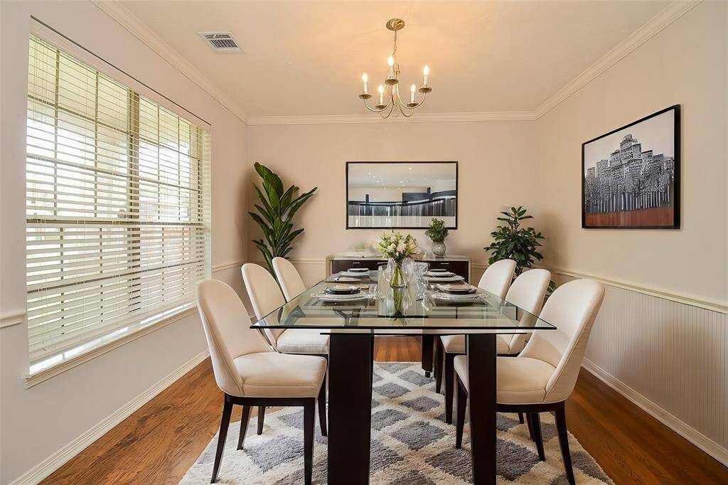 DINING ROOM (VIRTUE STAGED)