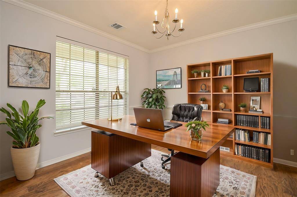 ALSO CAN BE USED AS HOME OFFICE.