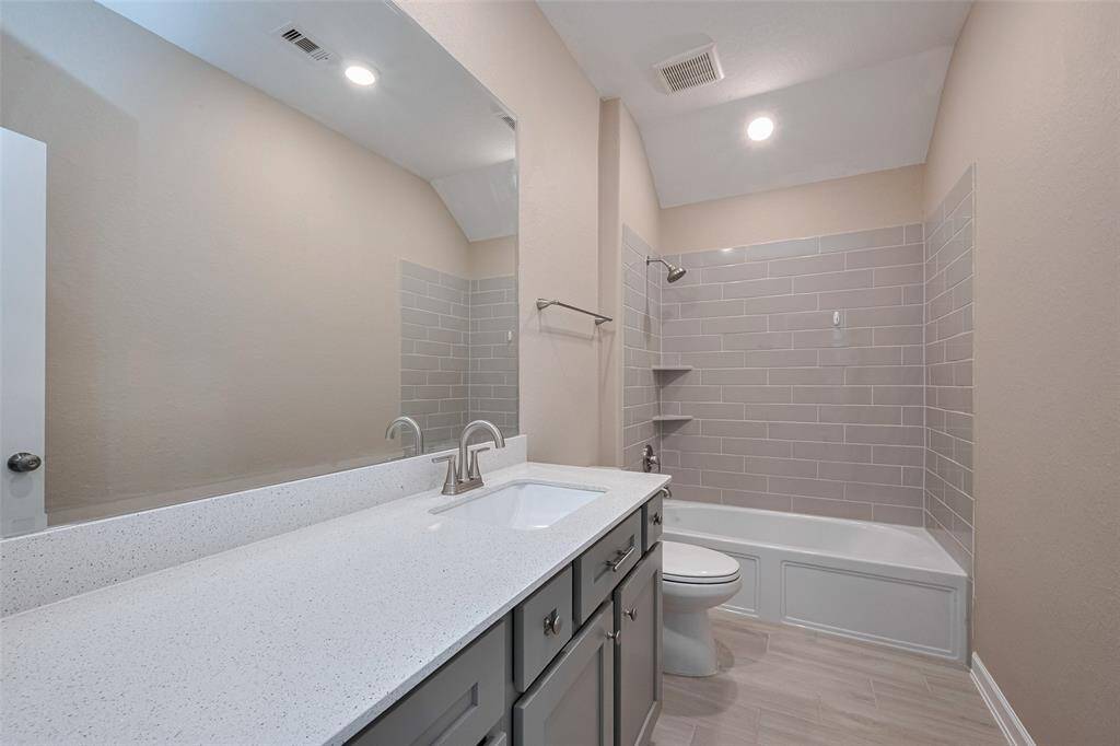 Secondary bathroom