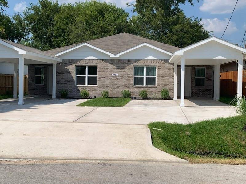 Duplex with plenty of shade!