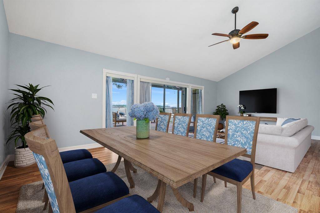 Dining area, VIRTUALLY STAGED