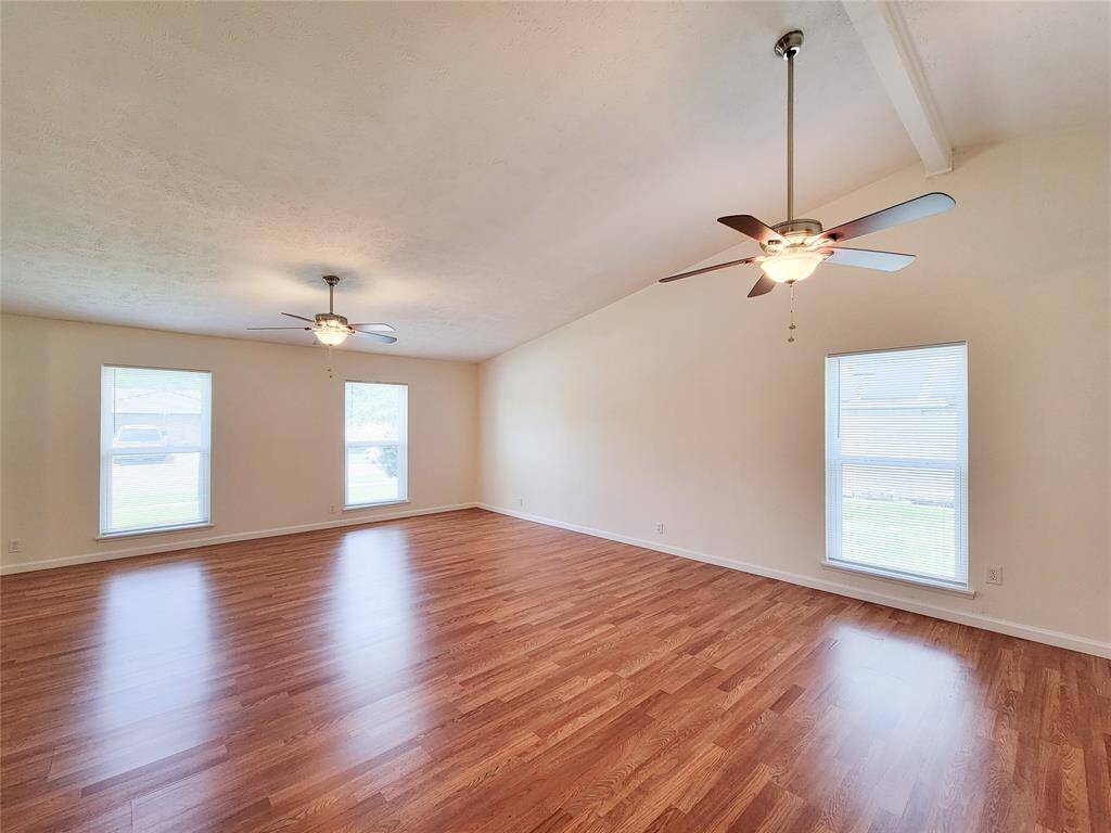 Oversized living room, can add formal dining