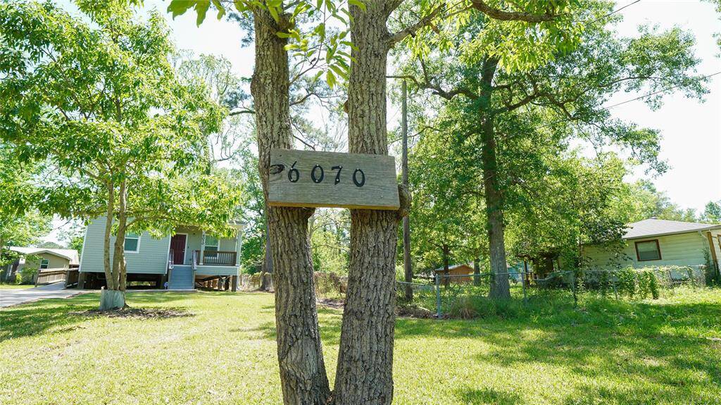 This is the estate of 6070 Bigner Road in Beaumont, TX.