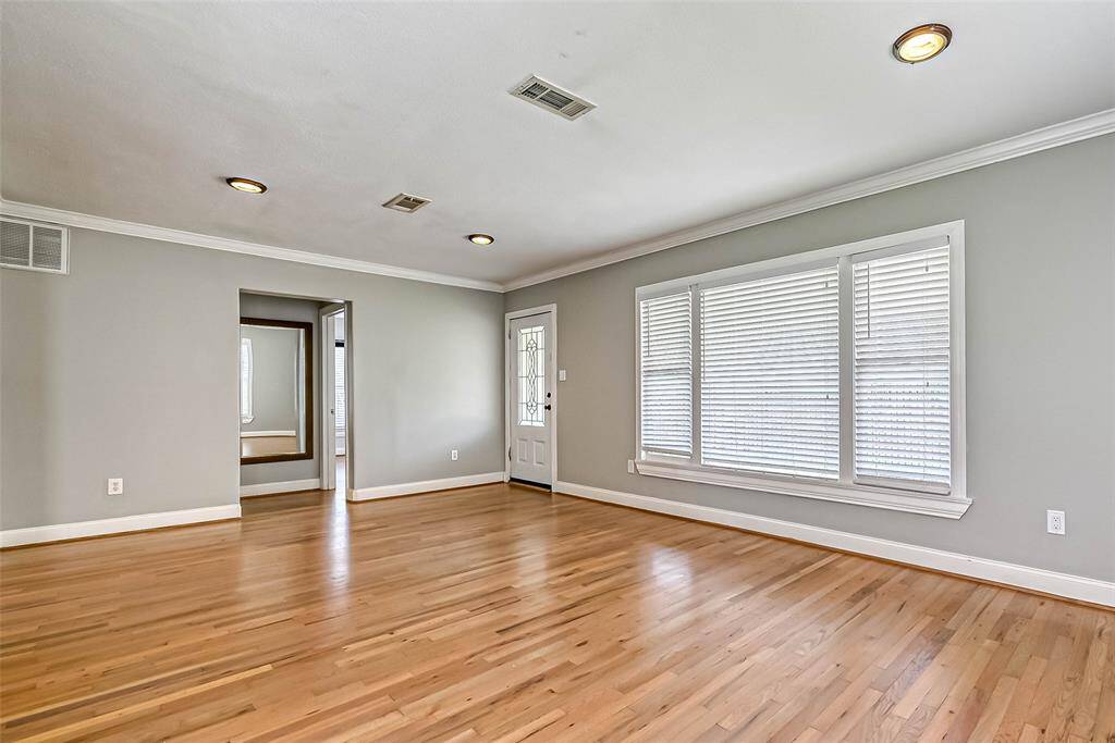 Looking toward the primary and mirror stays.