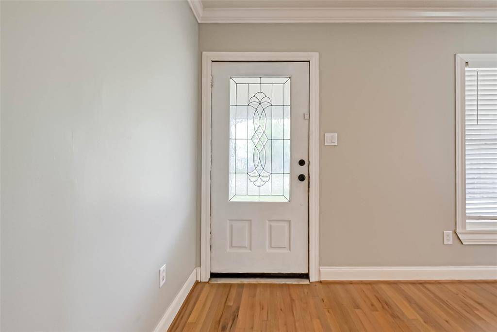 Fresh neutral paint.