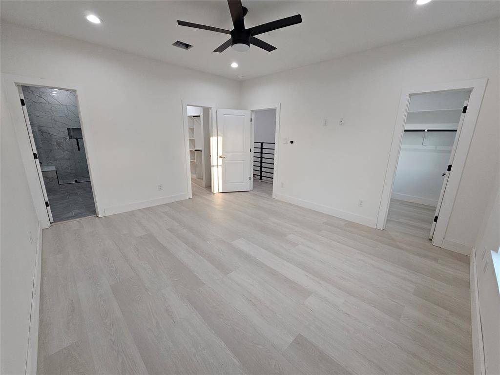 Primary suite.