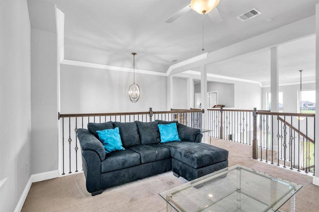 Spacious game room!