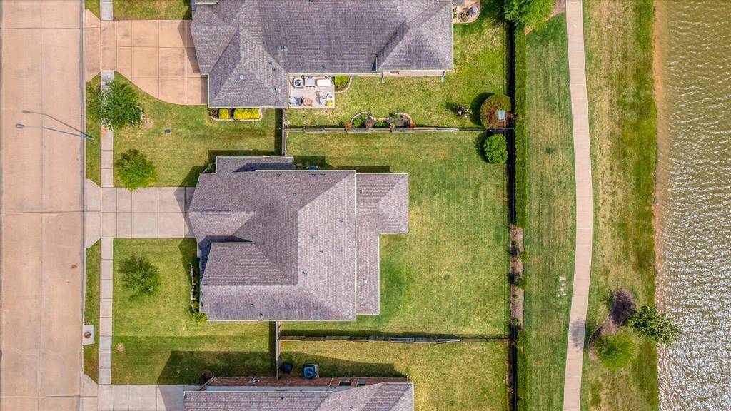 Top view of the home.