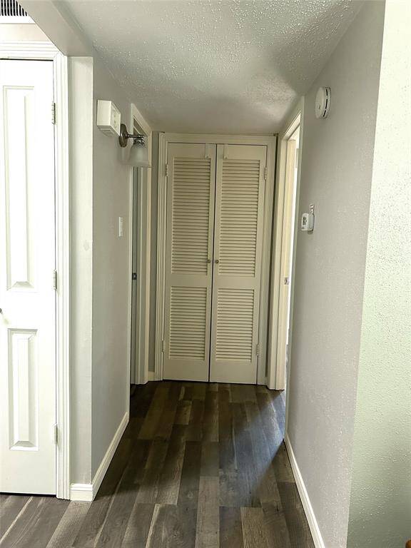 Hallway to Kitchen, Bedroom & Bathroom
