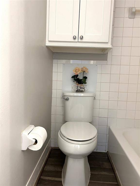 Bathroom-Toilet