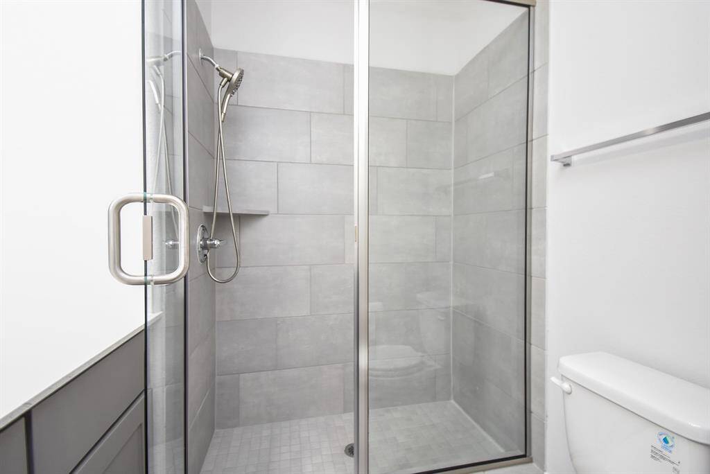 Upstairs Guest bath