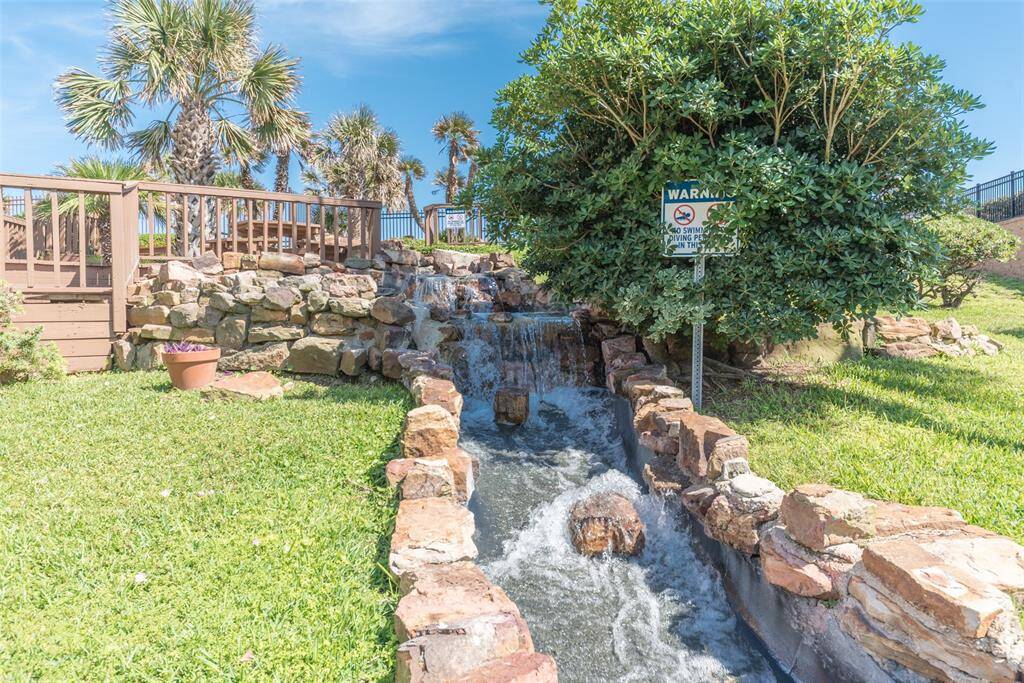 A river runs through the property!