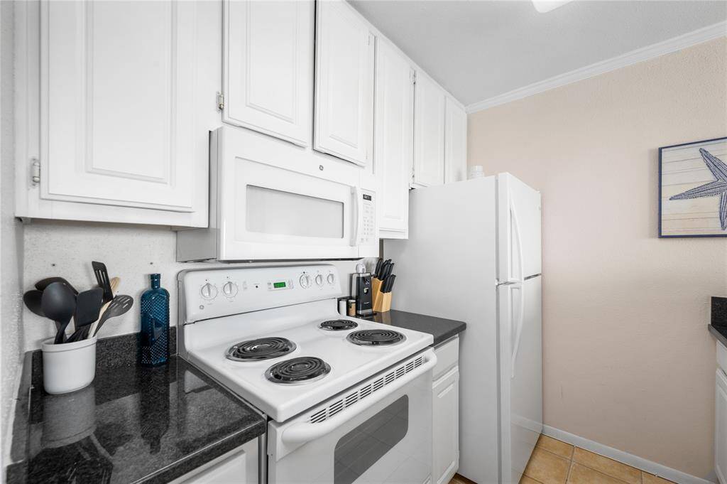 Cooks delight kitchen.