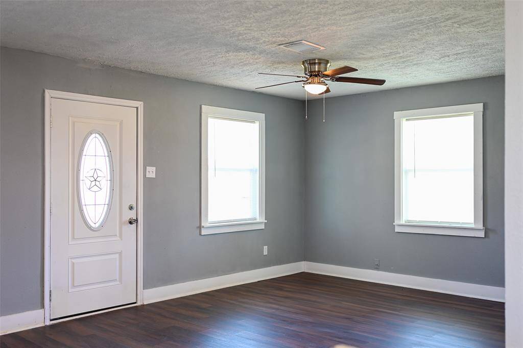 Entry to living room