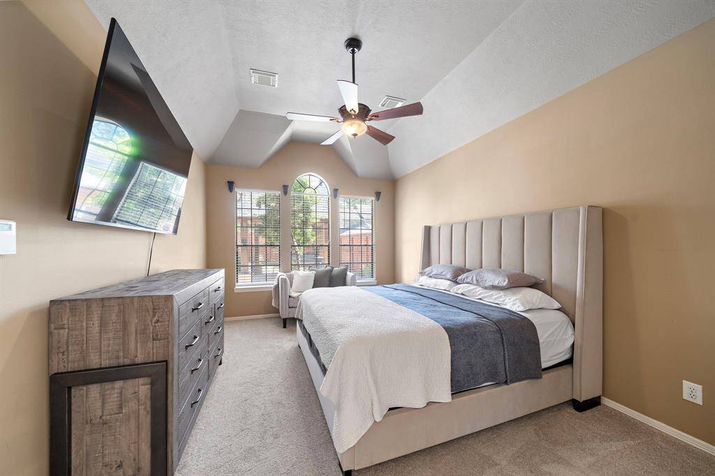 Primary Bed Room