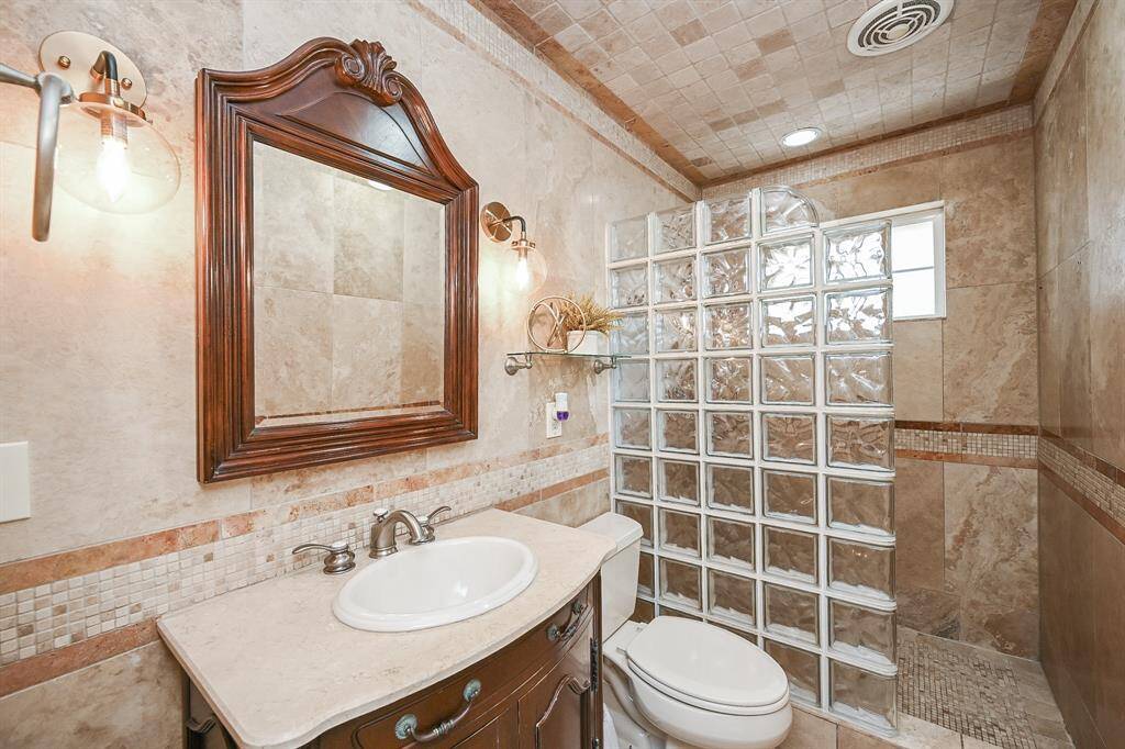 Full Bath