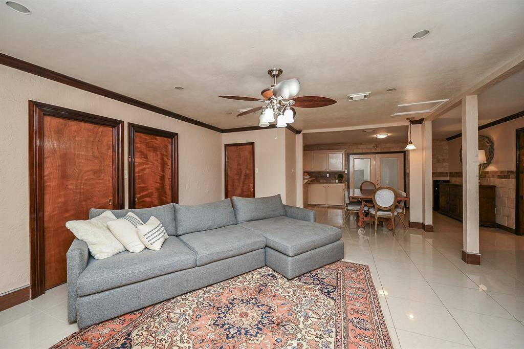 Large Living Room with extra closet space